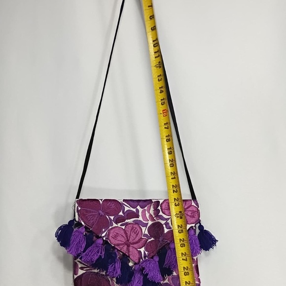 Purple Floral Tassel Women's Bag new w out tags - Picture 3 of 9
